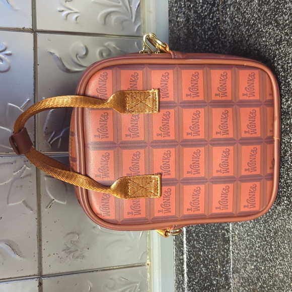 Willy Wonka And The Chocolate Factory Golden Ticket Bag - Picture 5 of 11